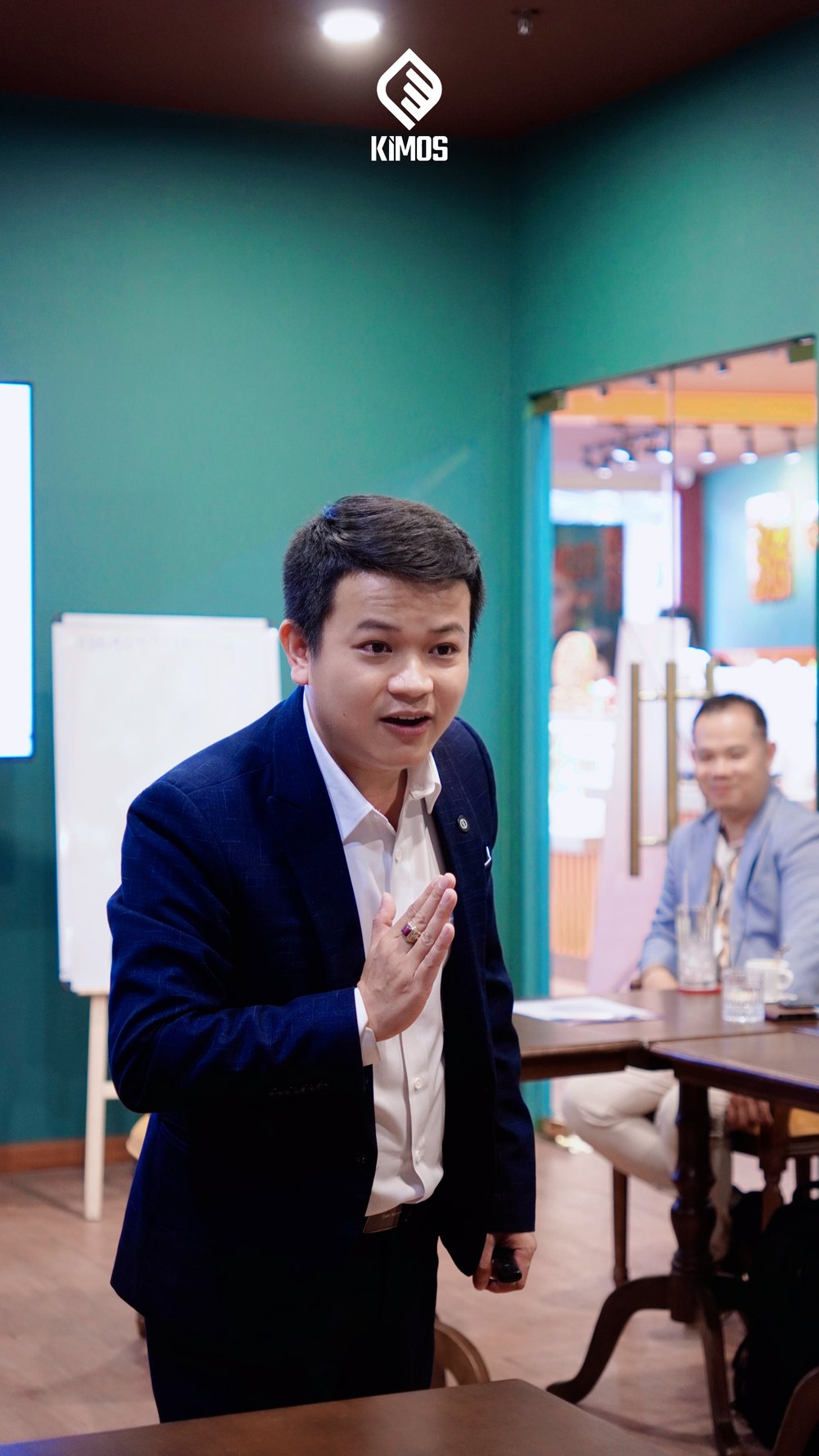 Chân dung Tâm Phạm — Founder & Chairman KIMOS Academy